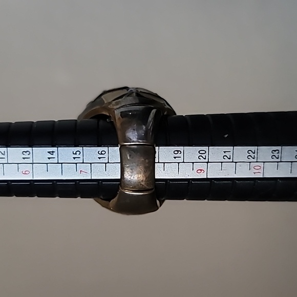 Vintage! BETSEY JOHNSON First Date Collection B&W Bow Crystal Stretch Ring. 8+ - Picture 9 of 9